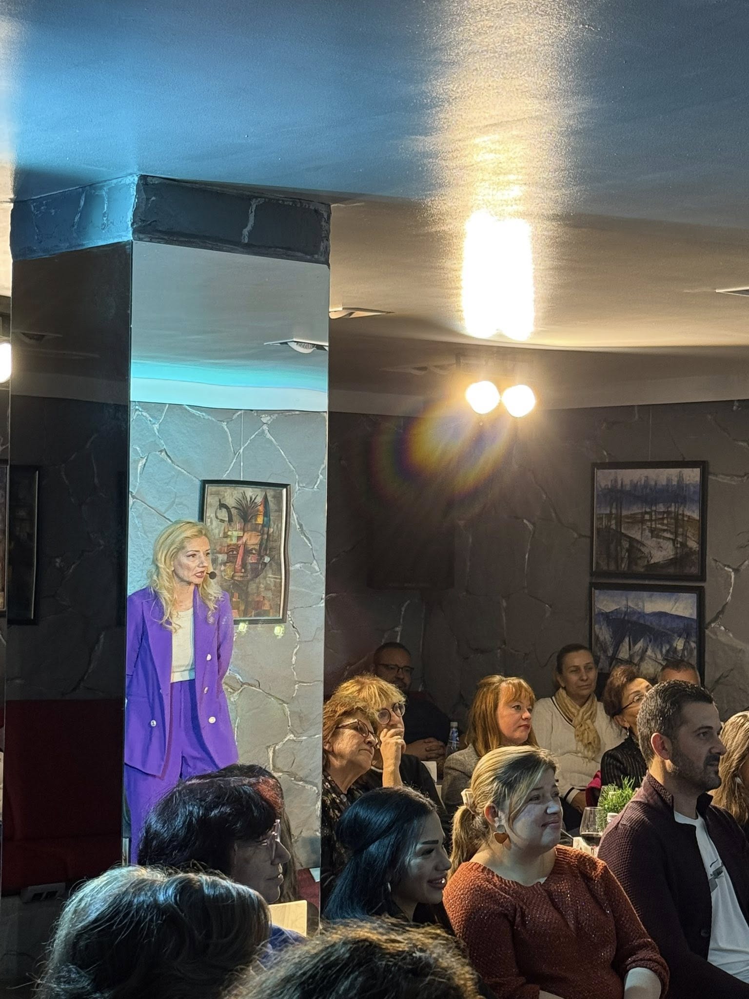 Яна Огнянова Stand- Up Comedy - 05.11 - Image 13